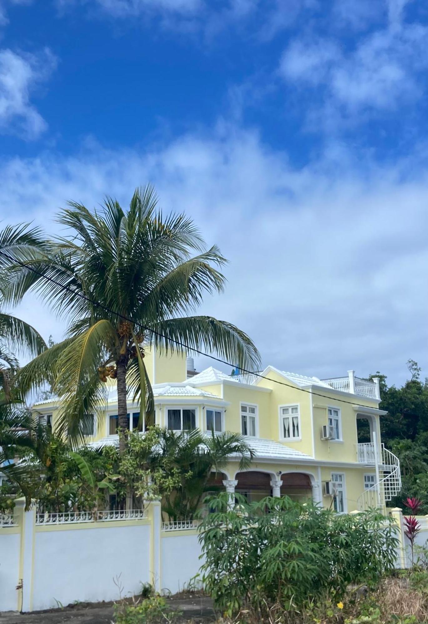Villa Bella Charming Beachfront Guesthouse Blue Bay Luaran gambar