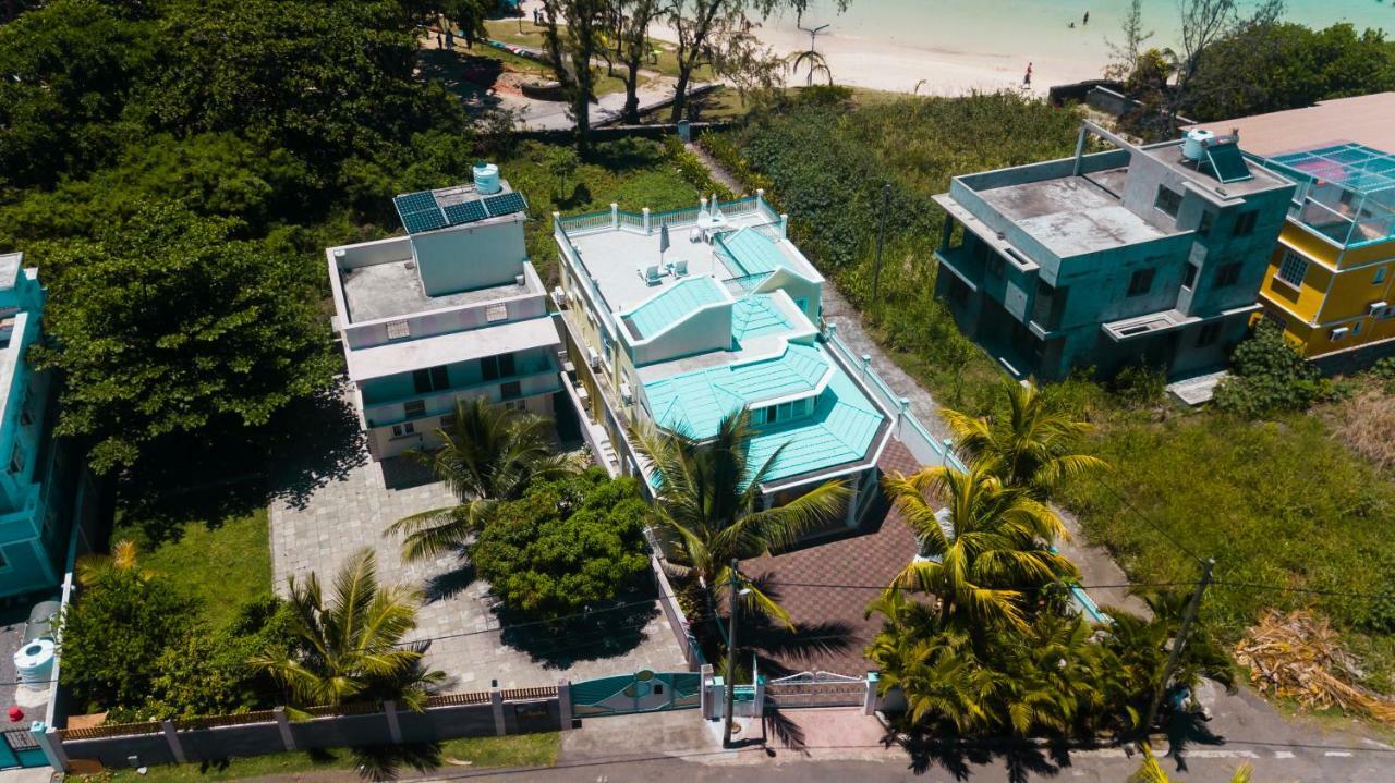 Villa Bella Charming Beachfront Guesthouse Blue Bay Luaran gambar