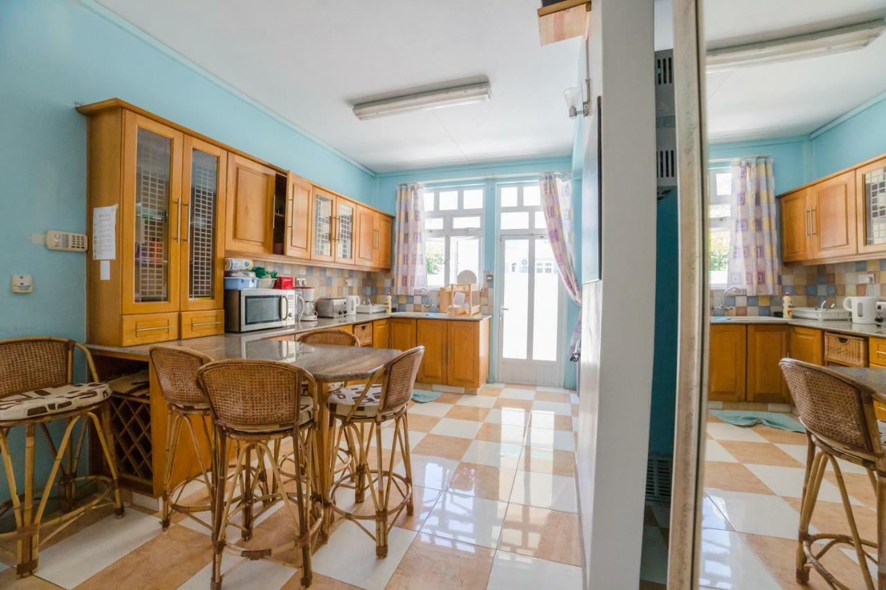 Villa Bella Charming Beachfront Guesthouse Blue Bay Luaran gambar