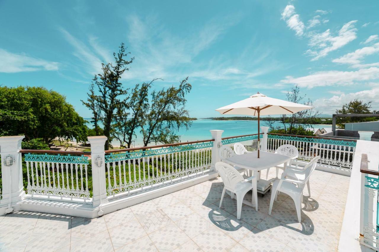 Villa Bella Charming Beachfront Guesthouse Blue Bay Luaran gambar